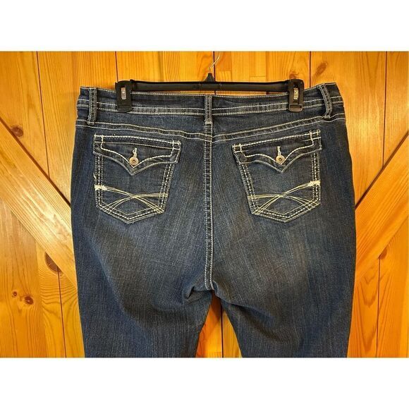 A.n.a. Crop Back Flap Pockets Women's size 20W Dark Wash Blue Denim Jeans (0885) - Picture 6 of 7